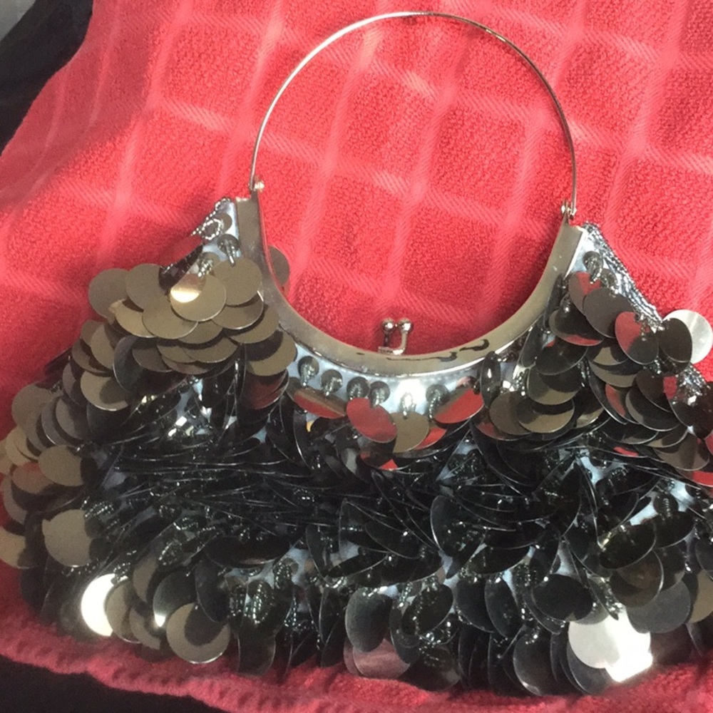 Bcbgmaxazria clutch